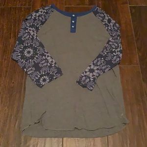 3/4 length Henley shirt American Eagle